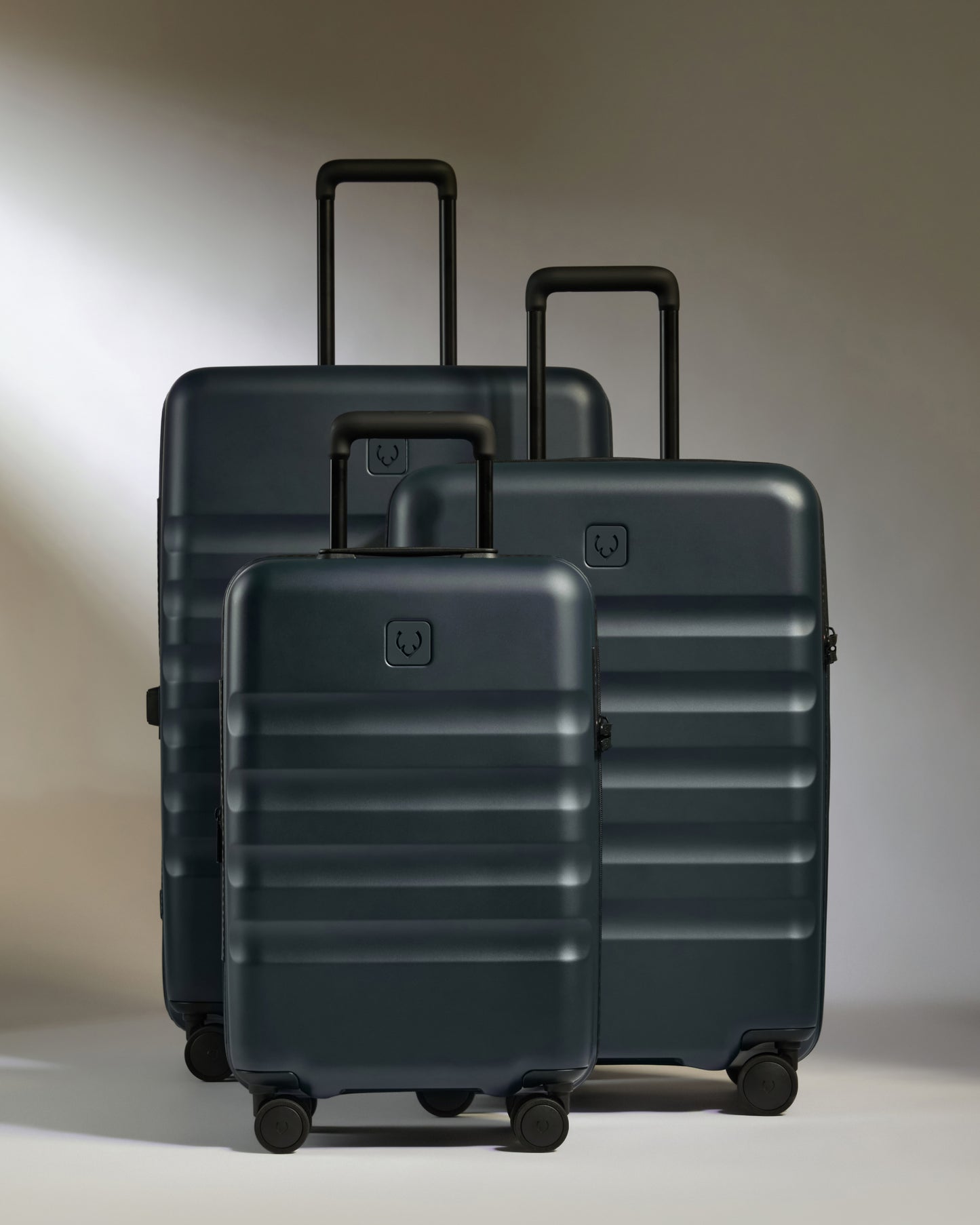 Icon Stripe Set with Expander Carry-On in Indigo Blue