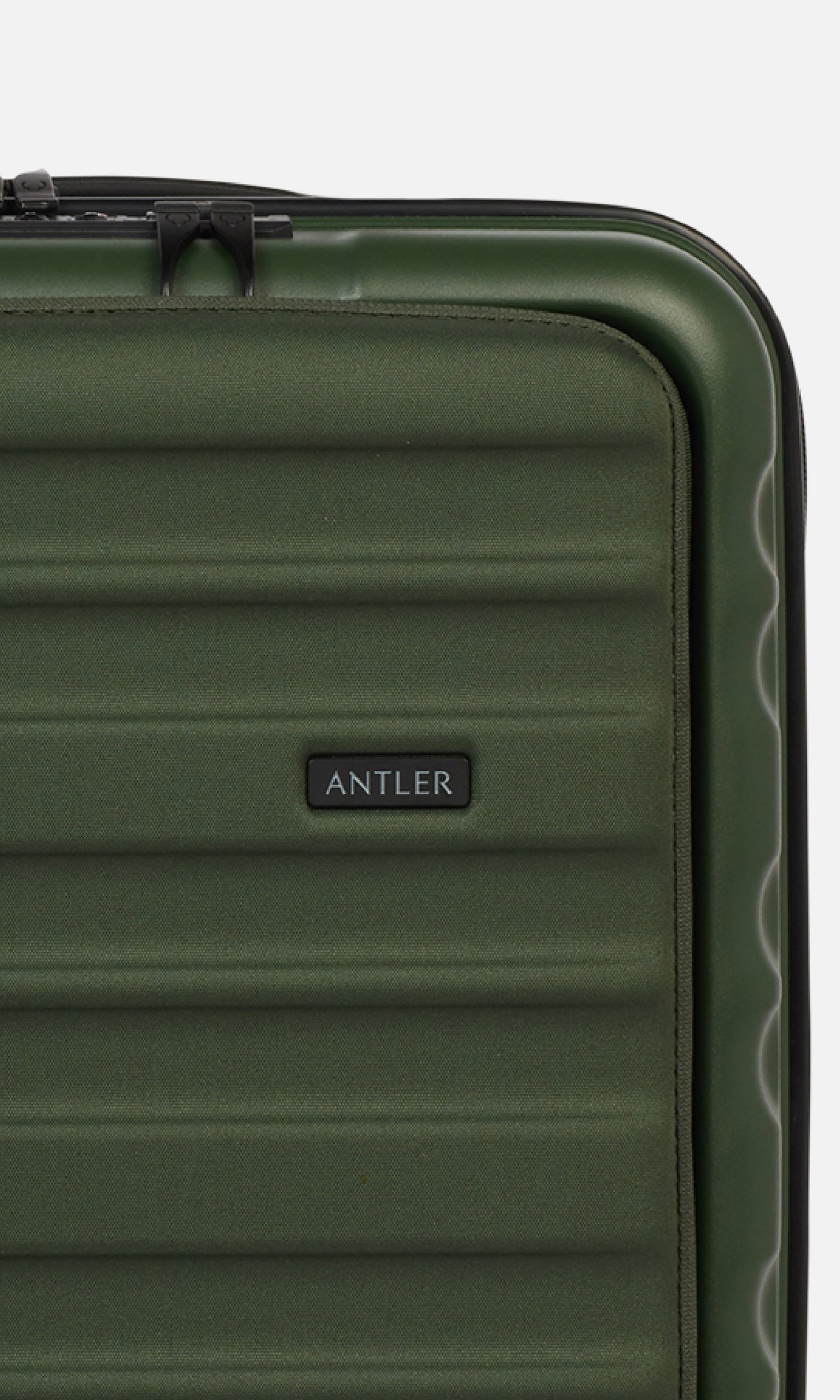 Clifton Carry-On With Pocket in Woodland Green
