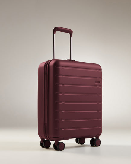 Stamford 2.0 Carry-On in Berry Red
