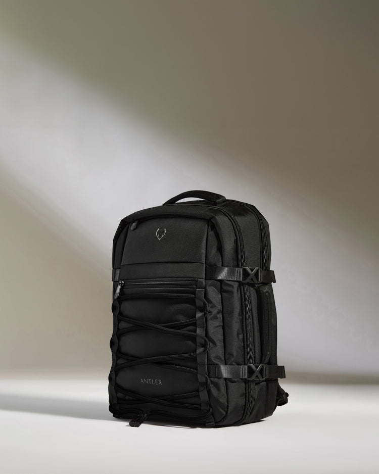 Discovery 28L Backpack in Black