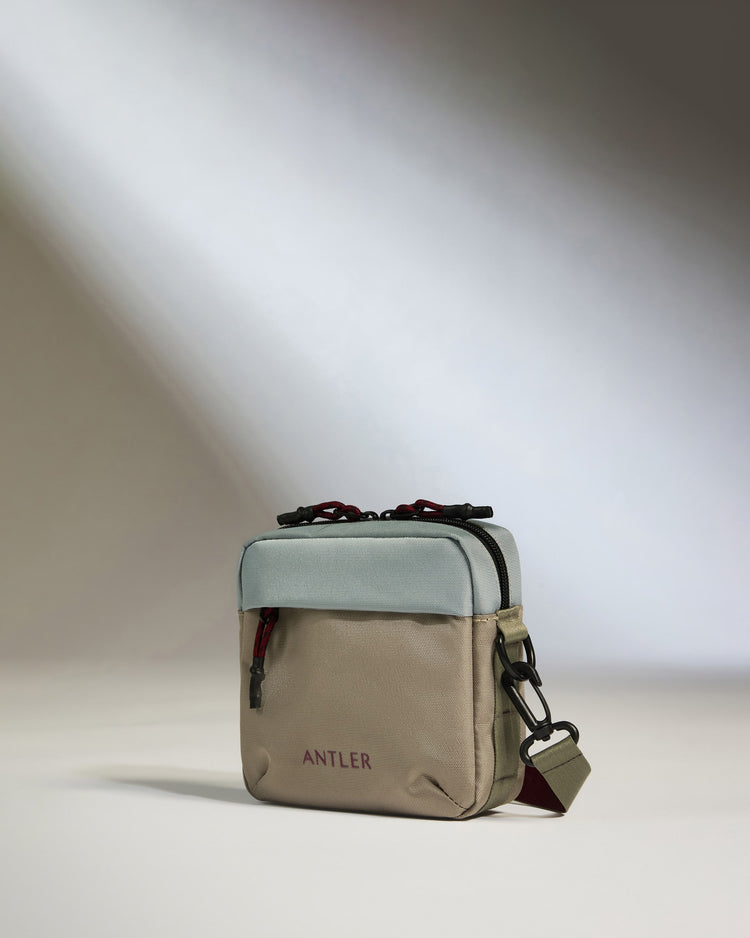 Discovery Crossbody Bag in Mist Blue