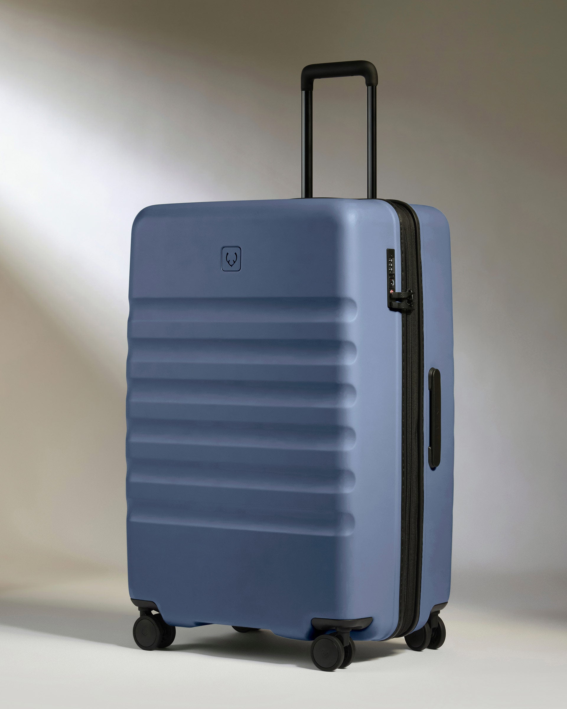 Icon Stripe Large Luggage in Blue – Antler USA