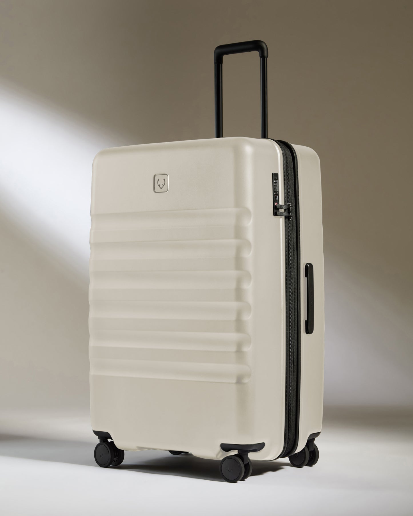 Icon Stripe Set with Expander Carry-On in Taupe