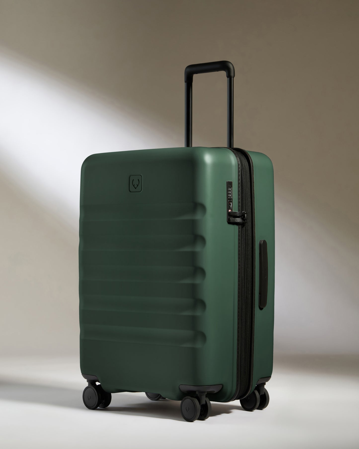 Icon Stripe Set with Expander Carry-On in Antler Green