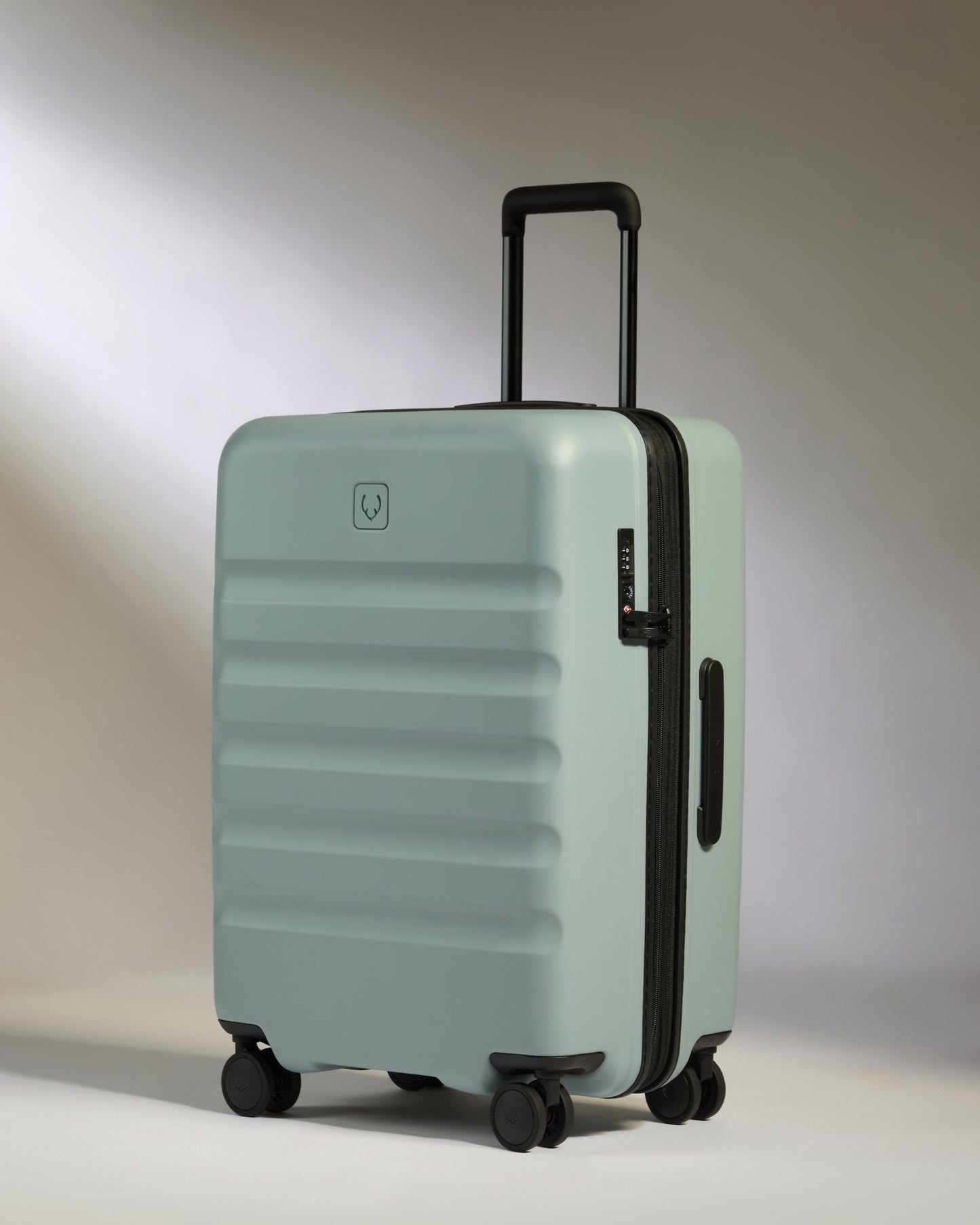 Icon Stripe Set with Biggest Carry-On in Mist Blue