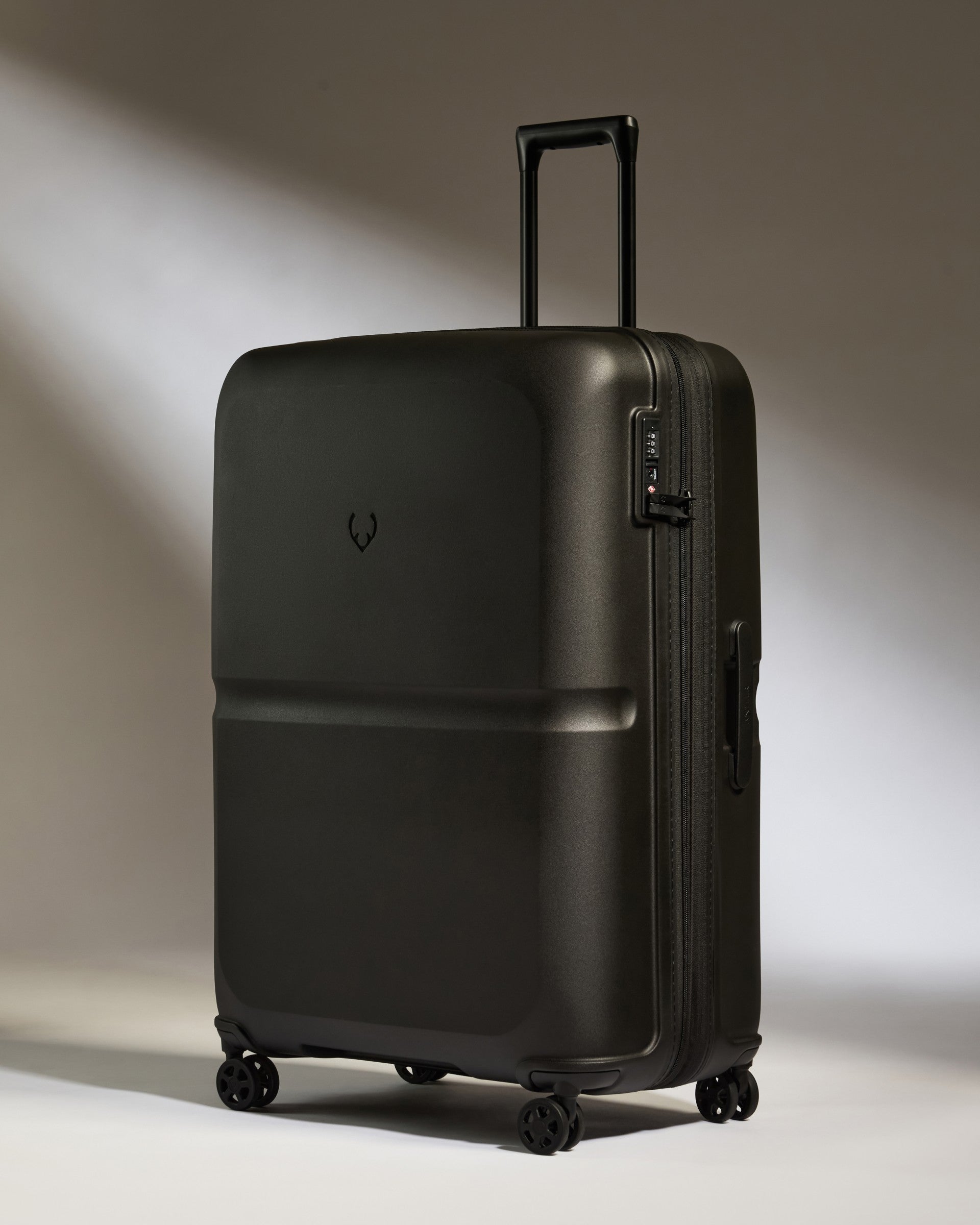 Pack Like a Pro: Transform Your Luggage Into a Travel Work of Art