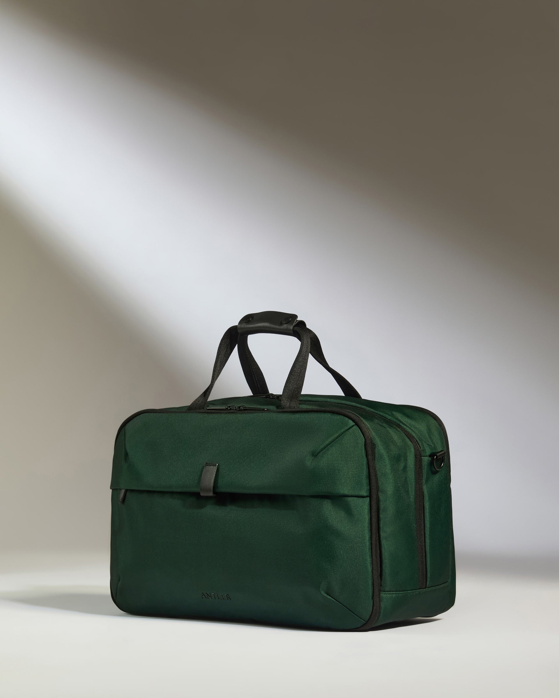 Urban Light Overnight Bag in Green