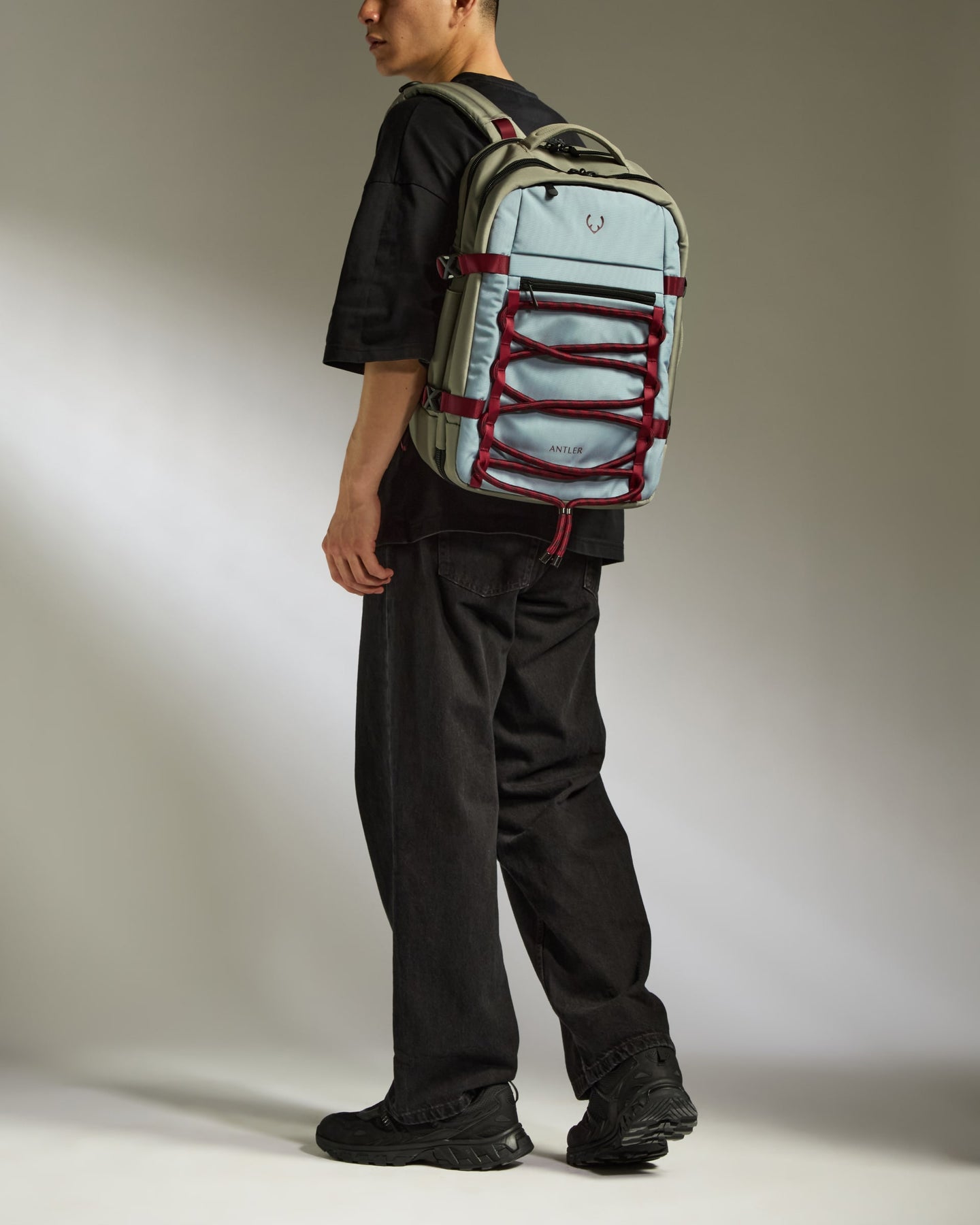 antler metis laptop backpack with a detachable gusset for convenient packing without rummaging Buy Antler Black Discovery Backpack