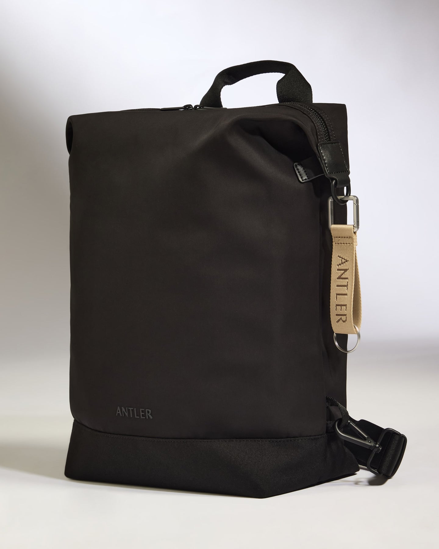 Icon Keyring in Sand