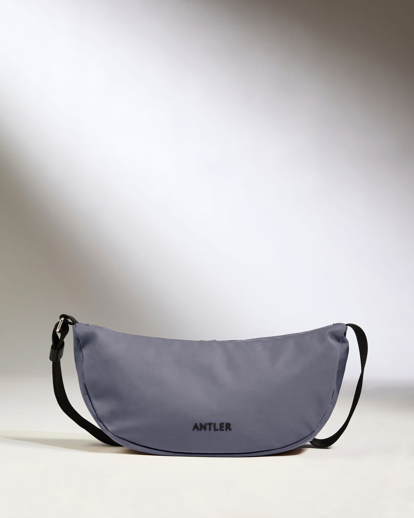 Icon Slingbag in Meadow Purple