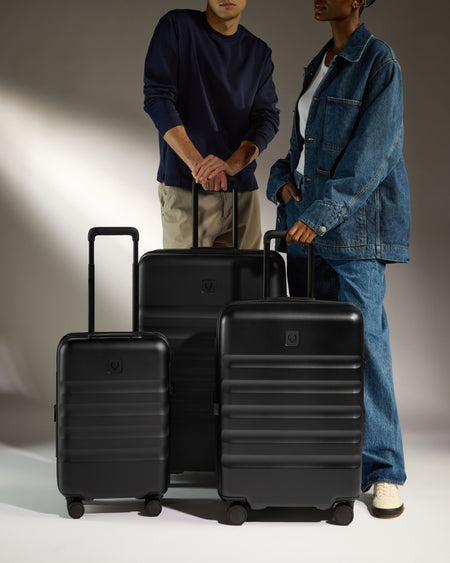 Icon Stripe Set with Expander Carry-On in Black