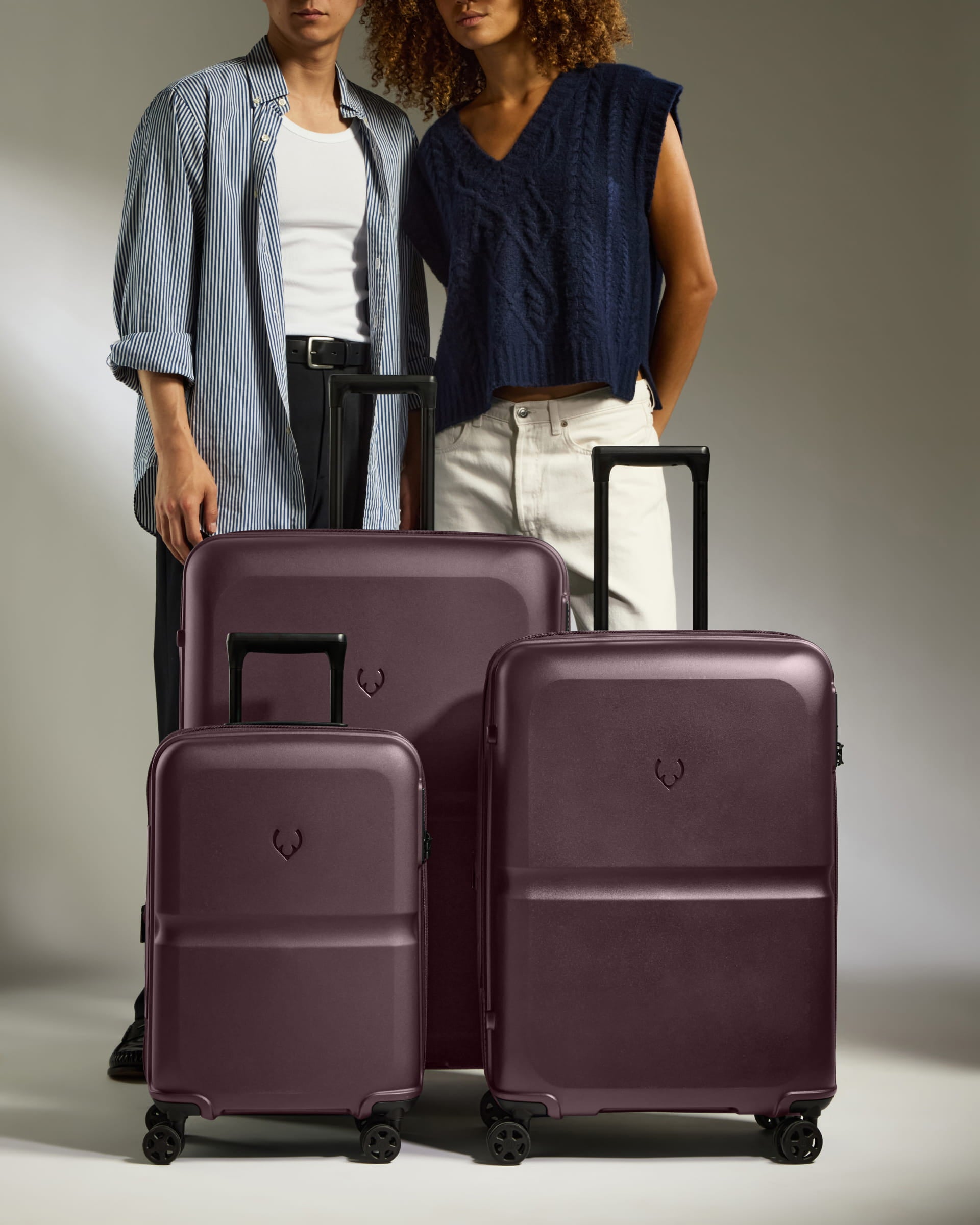 Expandable Carry-on Suitcase Set in Lagoon Purple – Antler USA