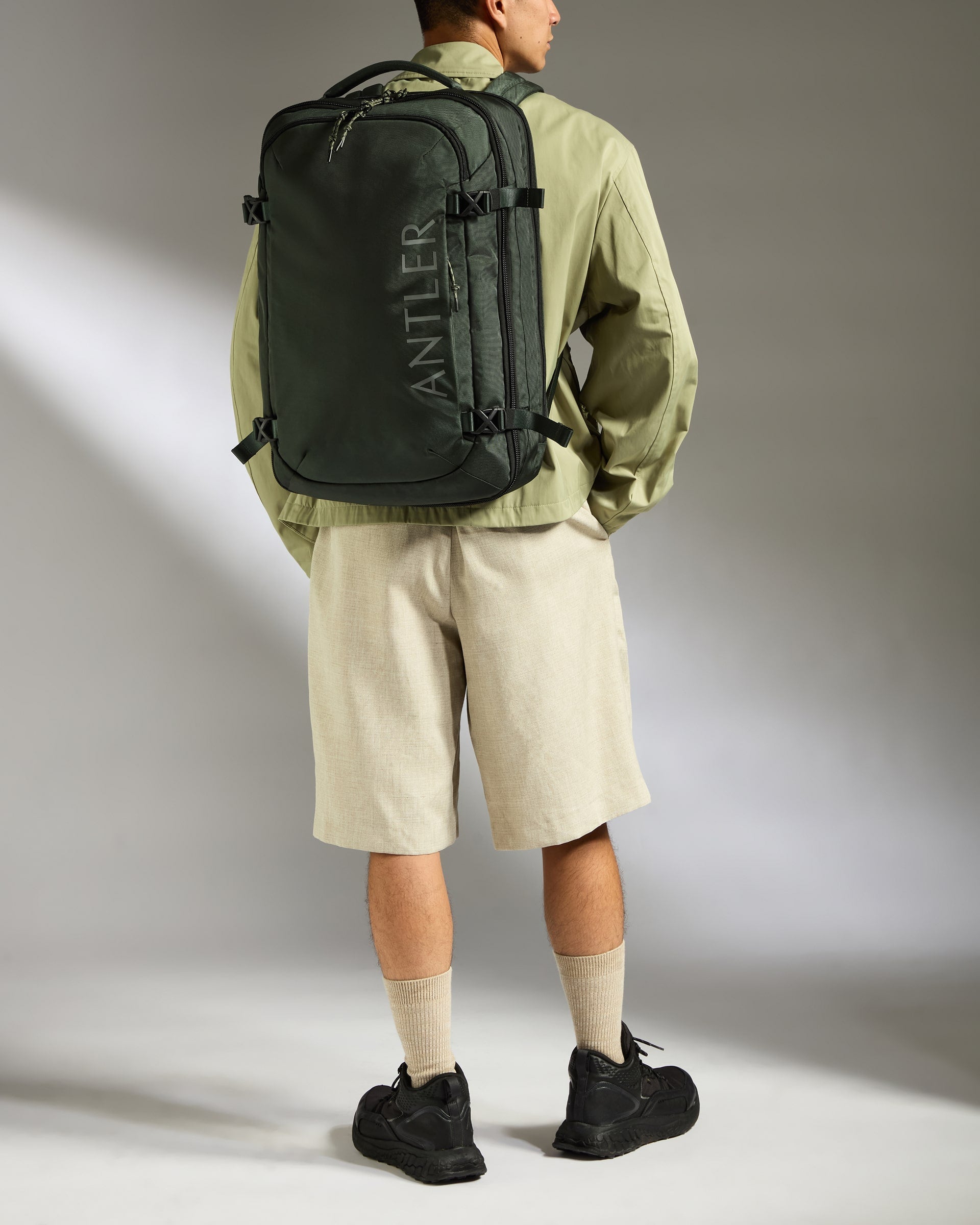 Antler USA Discovery 45L Backpack in Dark Forest Green Antler USA Discovery 45L Backpack in Dark Forest Green