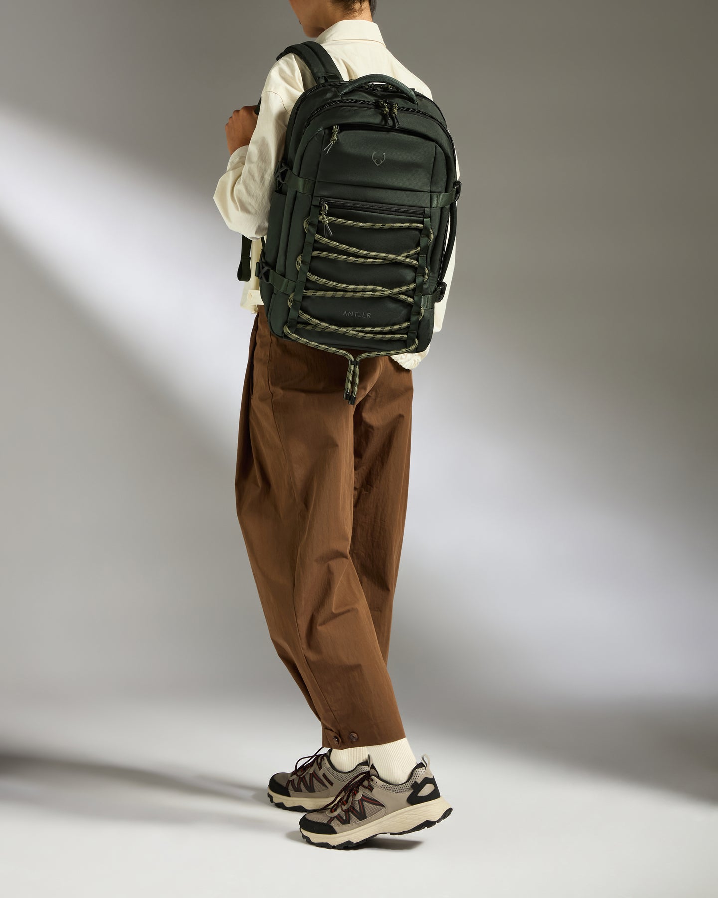 Discovery 28L Backpack in Dark Forest Green