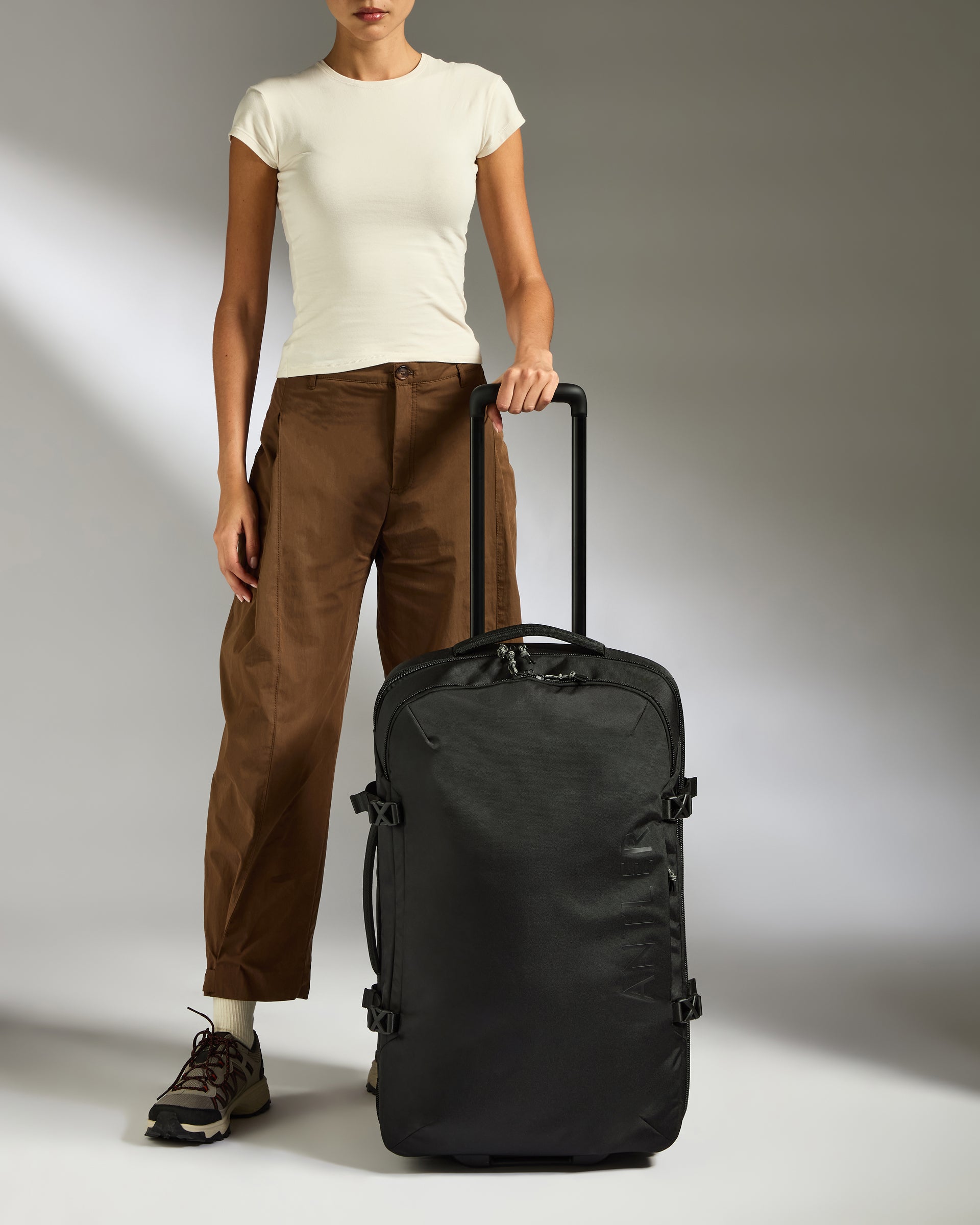 Antler Discovery Wheeled Duffle Bag Antler Discovery Wheeled Duffle Bag