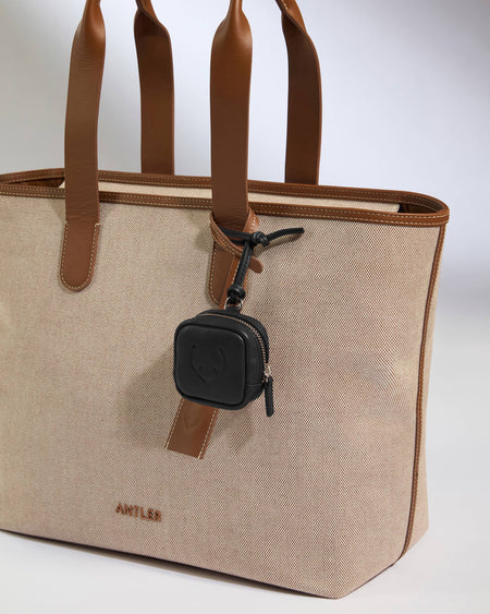 Heritage Leather AirPods Case in Black