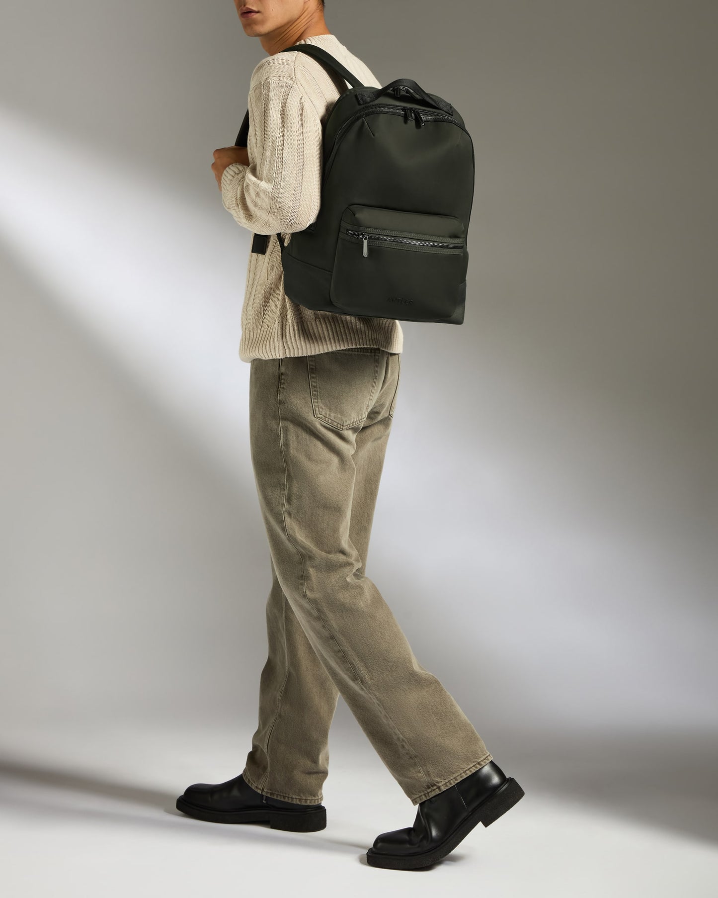 Icon Backpack in Dark Khaki Green