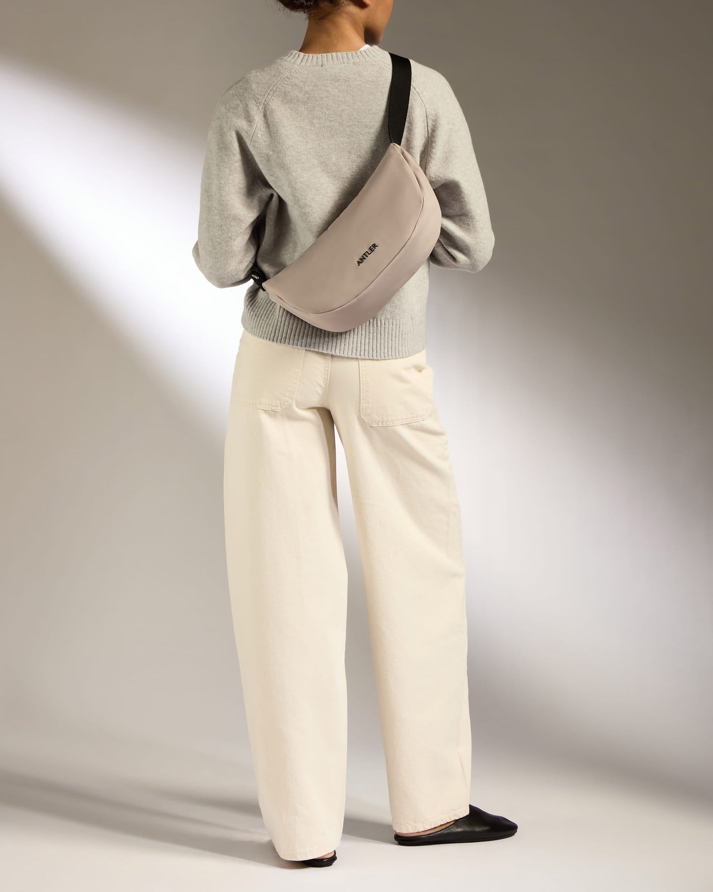 Icon Slingbag in Taupe