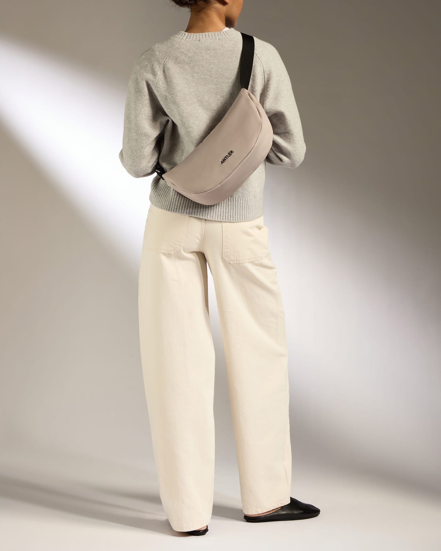 Icon Slingbag in Taupe