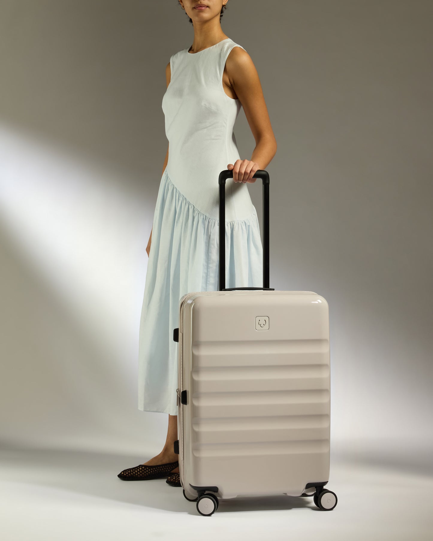 Medium Luggage in Taupe Gloss - Icon Stripe