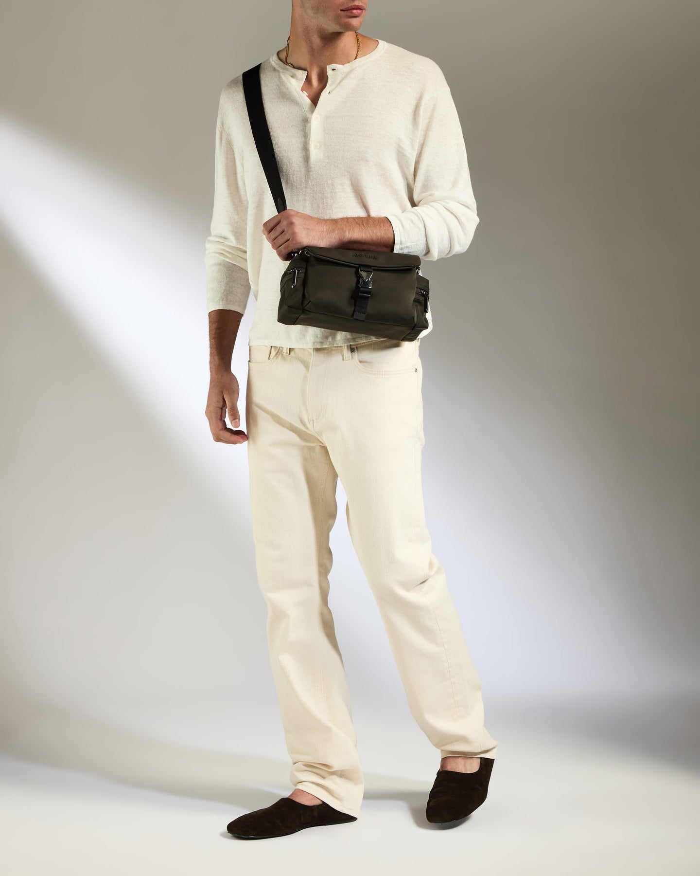 Icon Mini Messenger in Dark Khaki