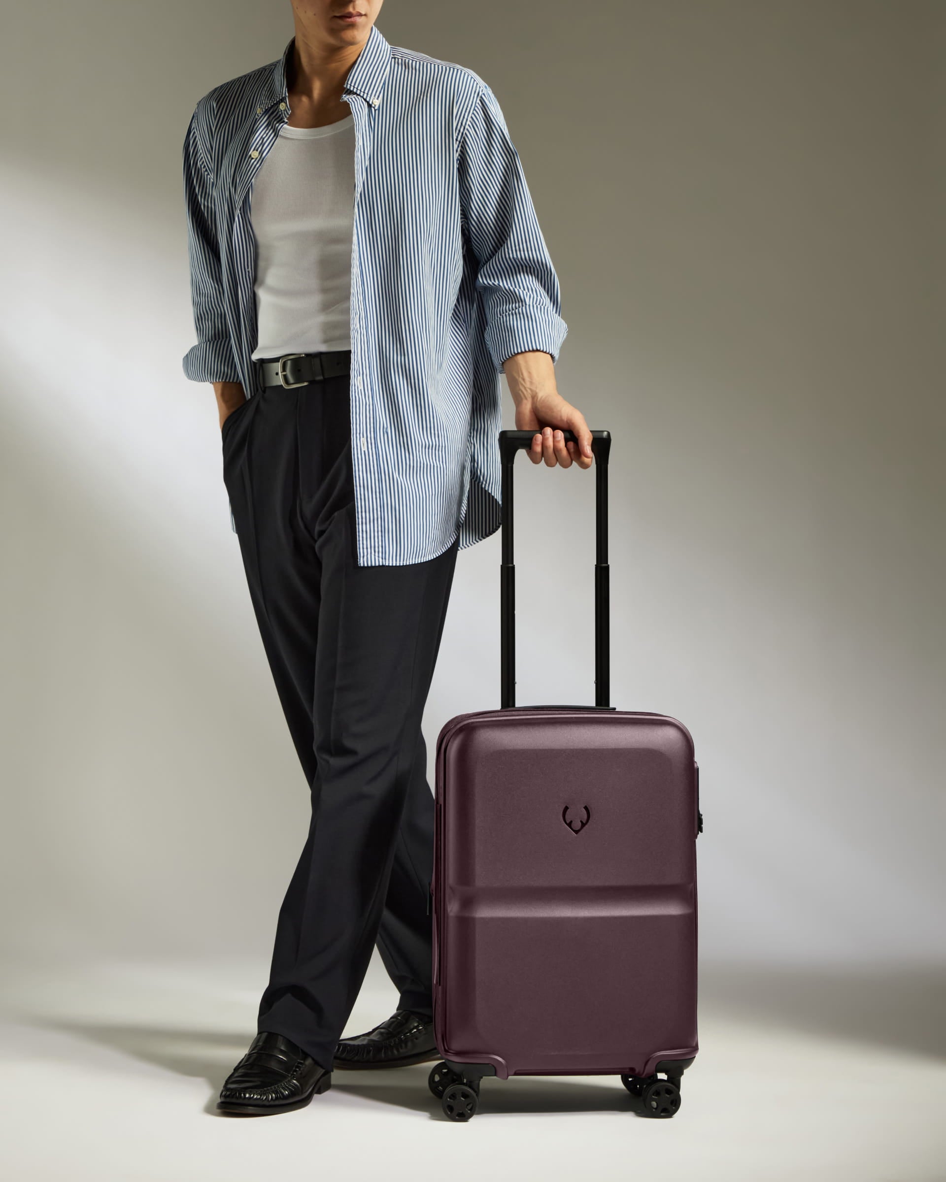 Expandable Carry-on Luggage in Purple - Single Stripe – Antler USA