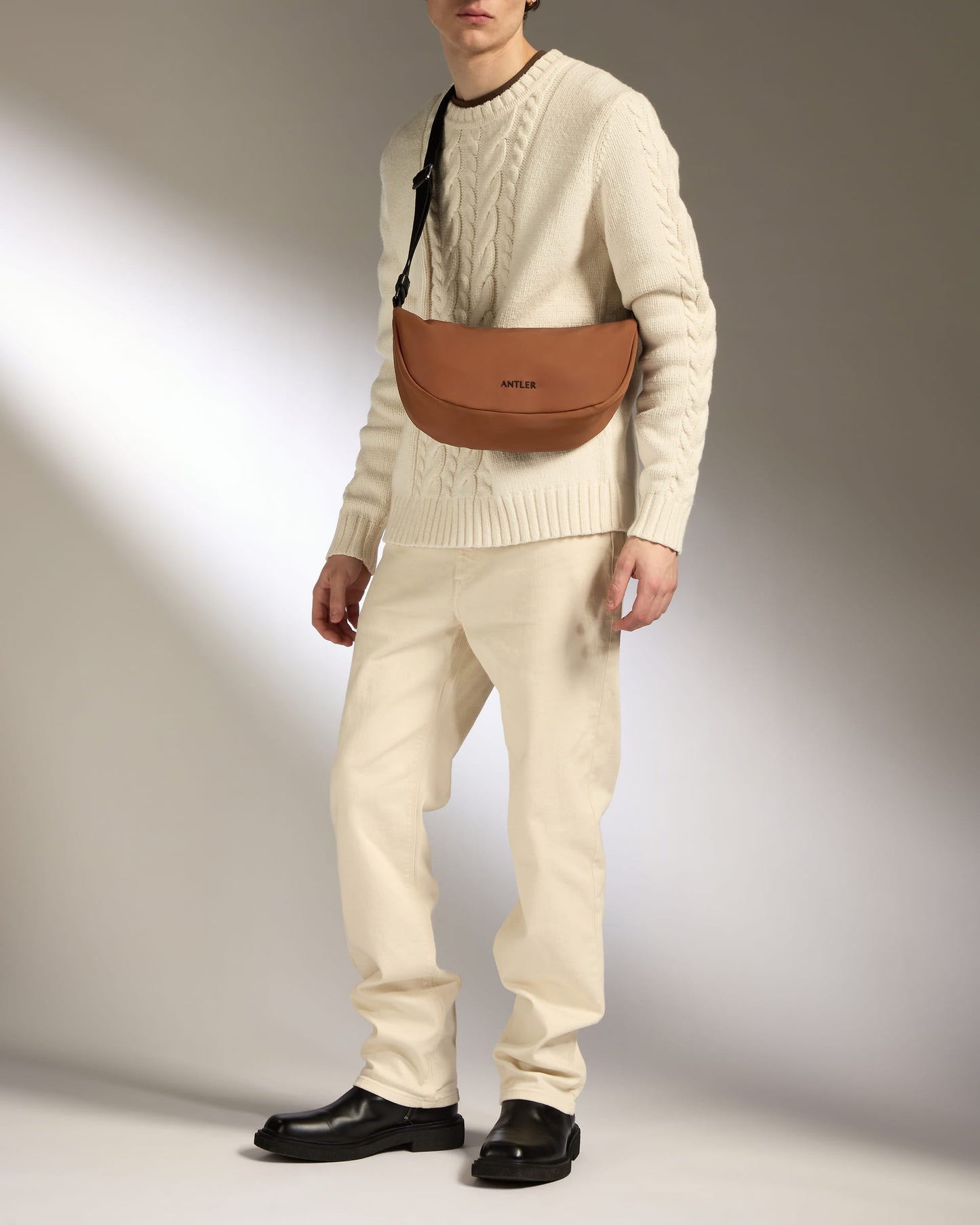 Icon Slingbag in Clay