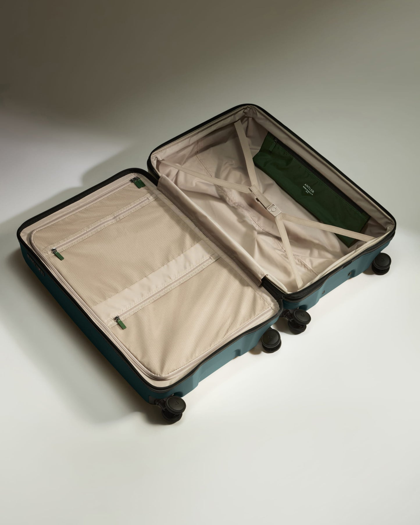 Large Luggage in Glade Blue - Icon Stripe