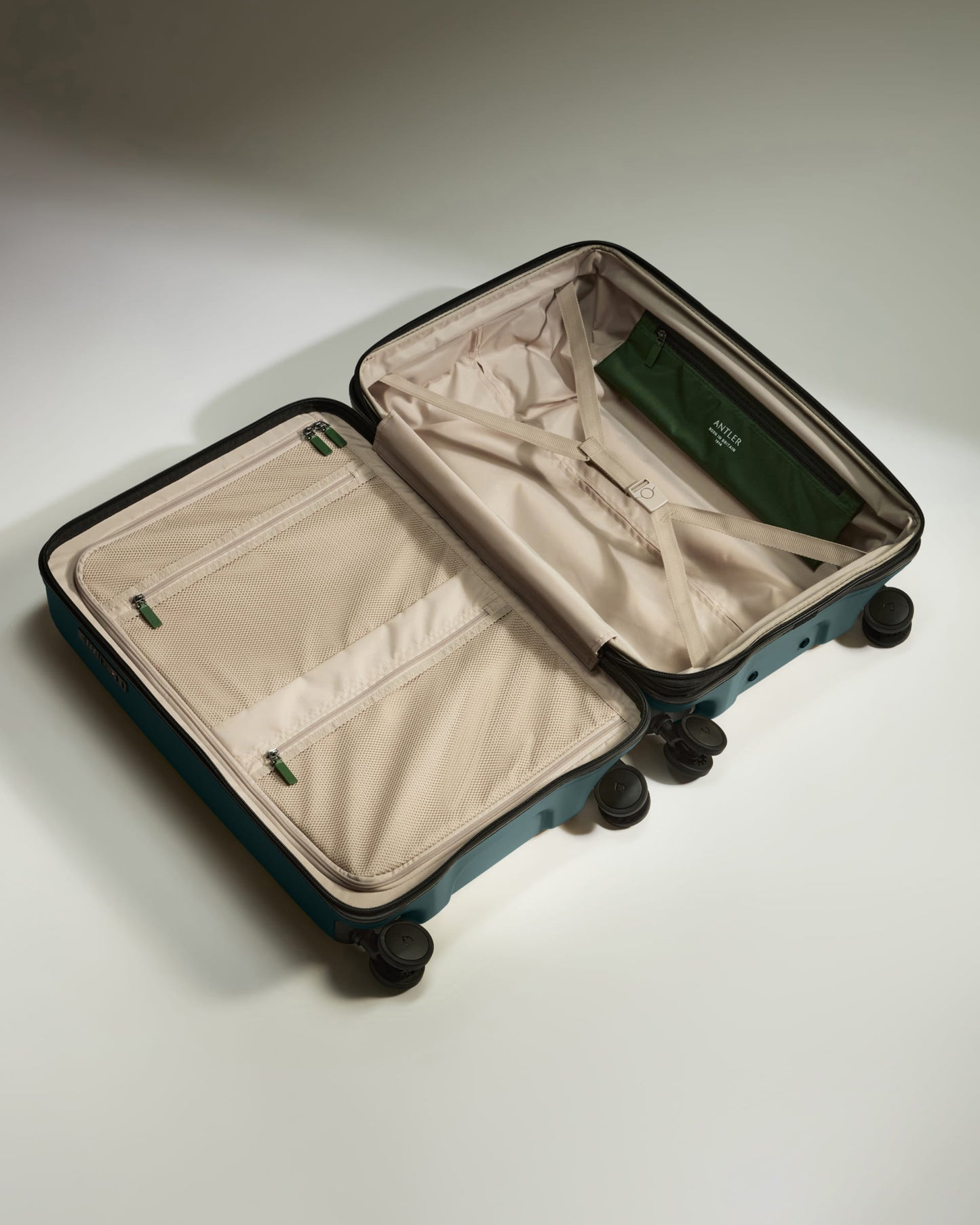 Medium Luggage in Glade Blue - Icon Stripe