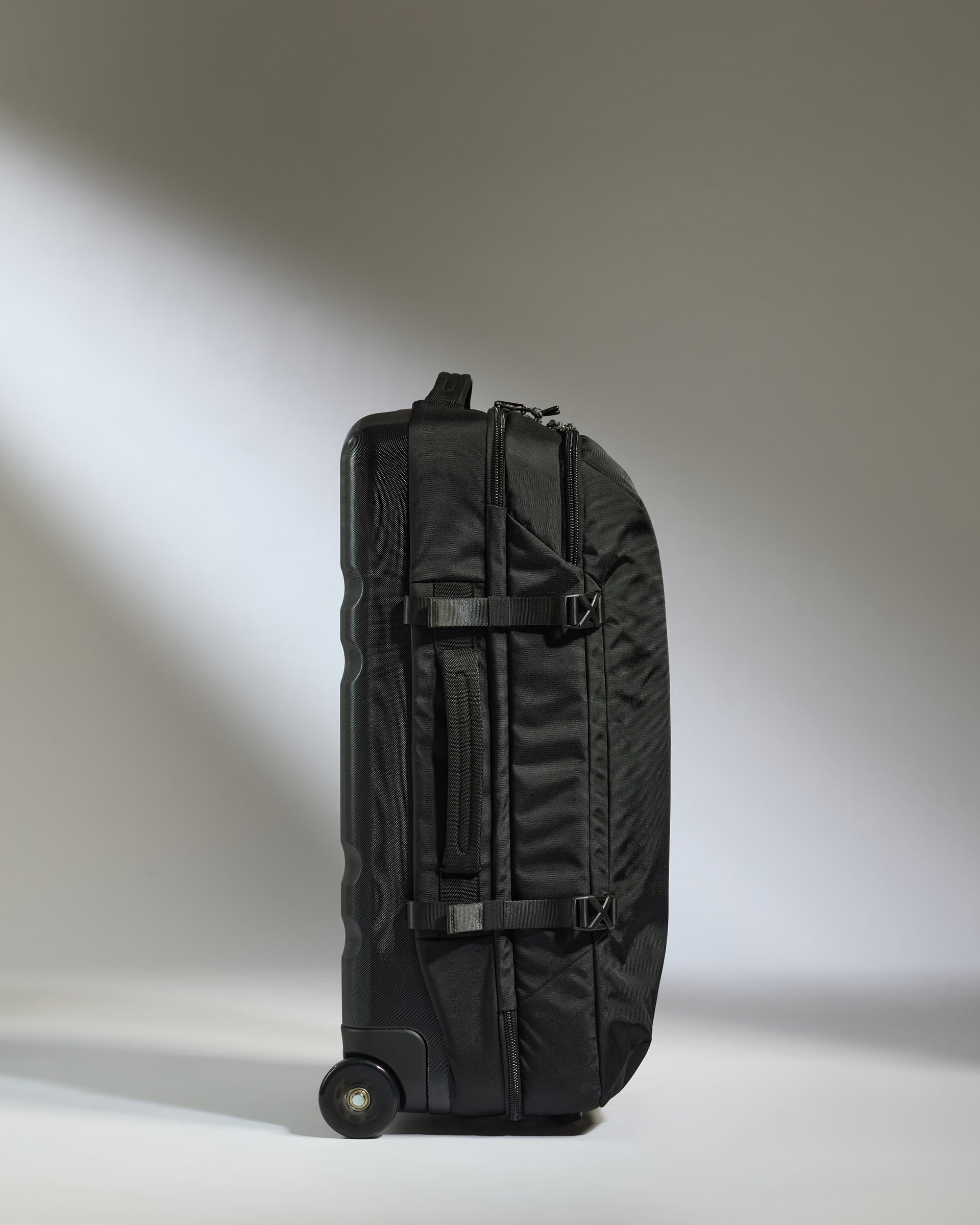 26 in wheeled travel duffel bags Discovery Wheeled Duffel in Black