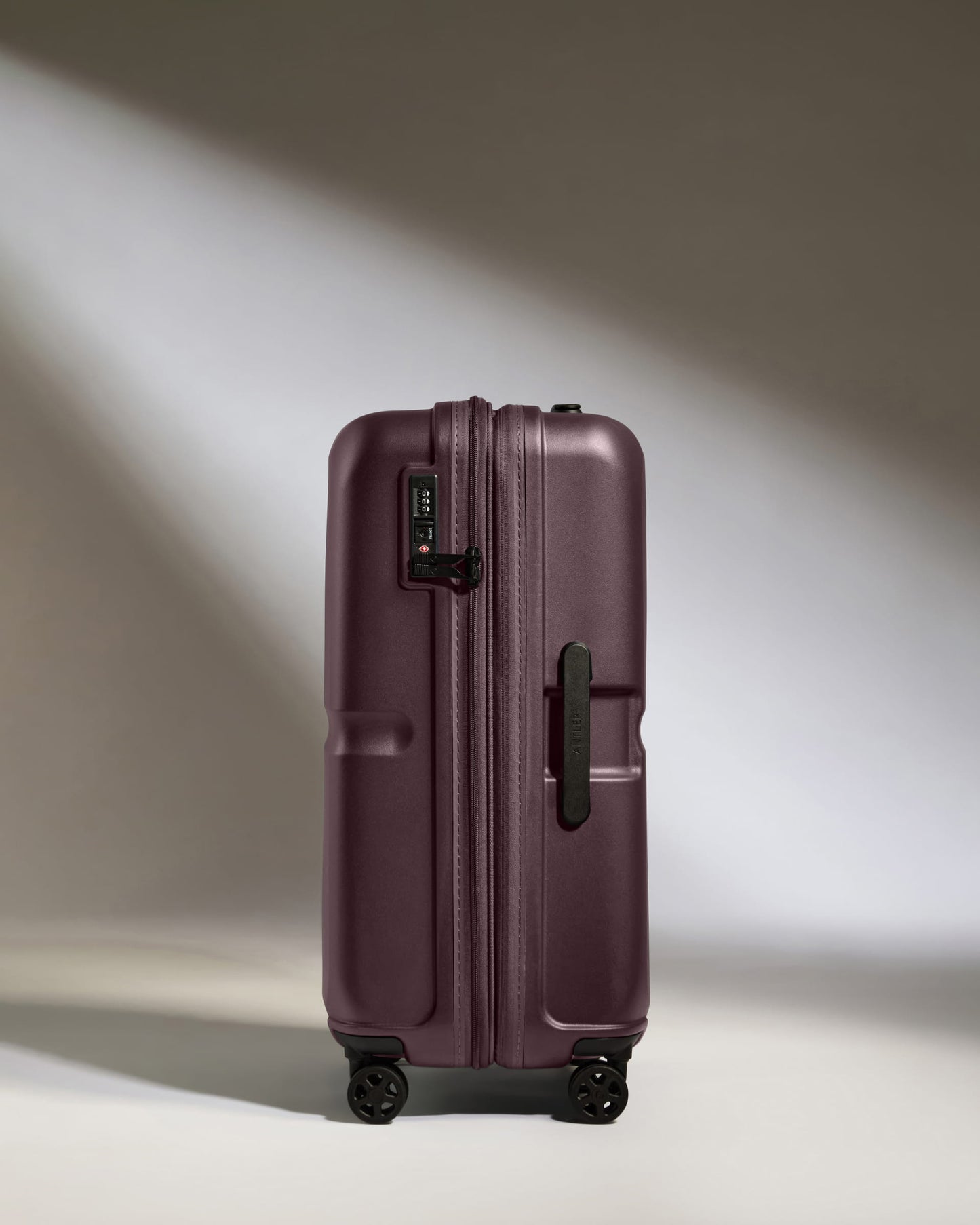 Medium Luggage in Lagoon Purple - Single Stripe