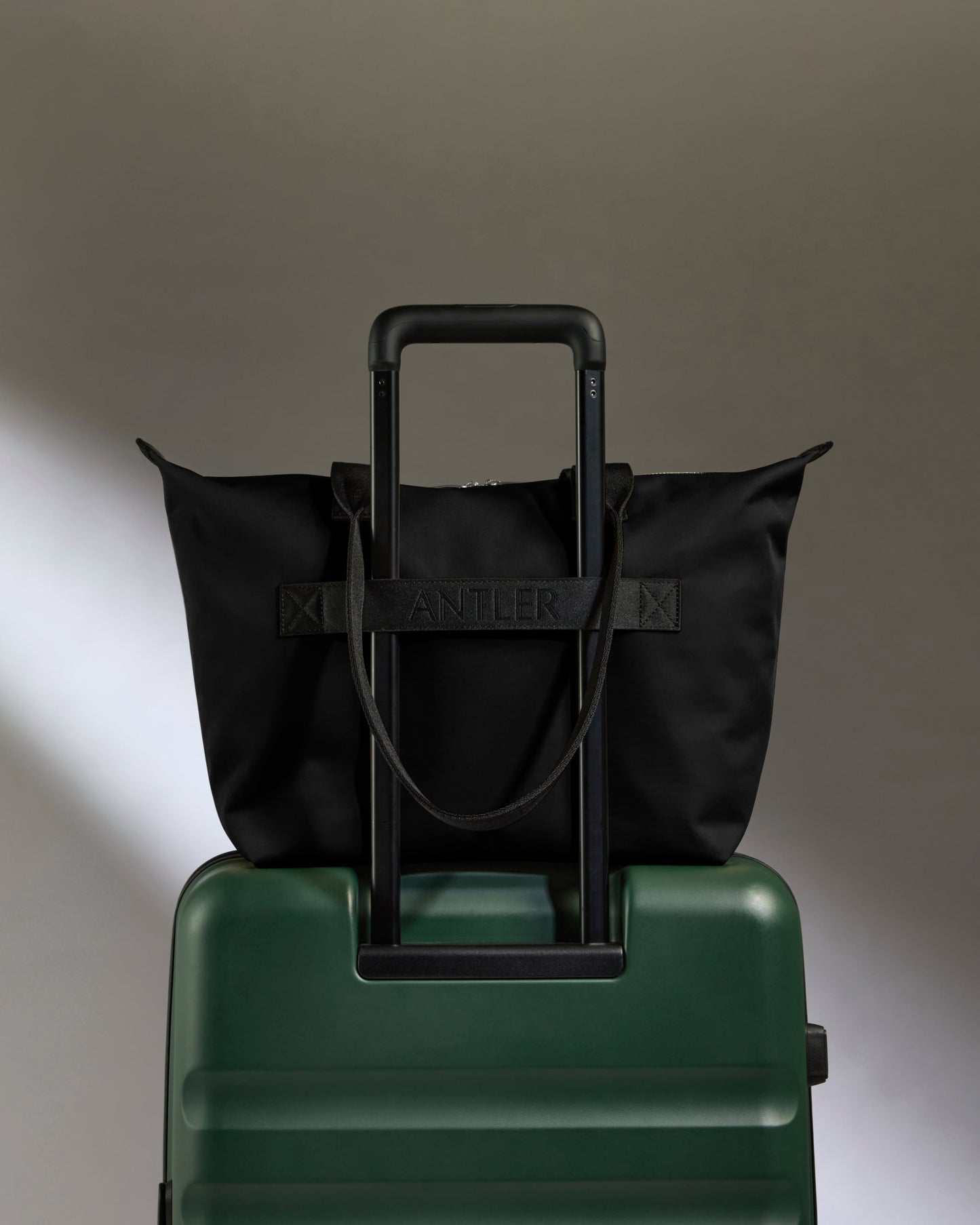 Icon Flat Pack Tote Bag in Black