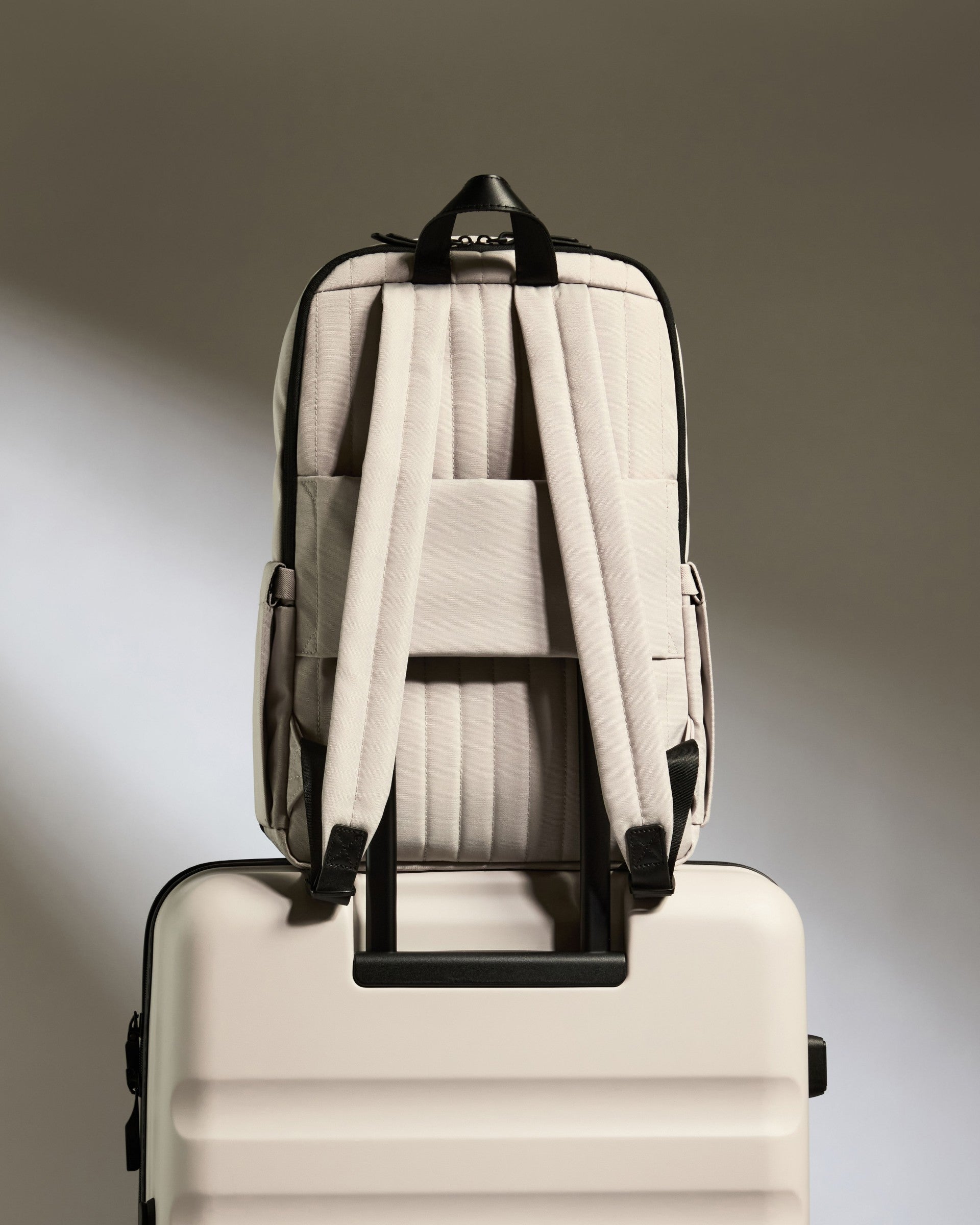 backpack travel luggage bag Carry On for Men Convertible Duffle and Slim Backpack Backpack Vs Suitcase | Which