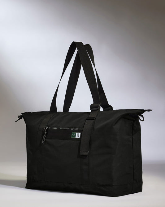 Essential Weekender Bag in Black