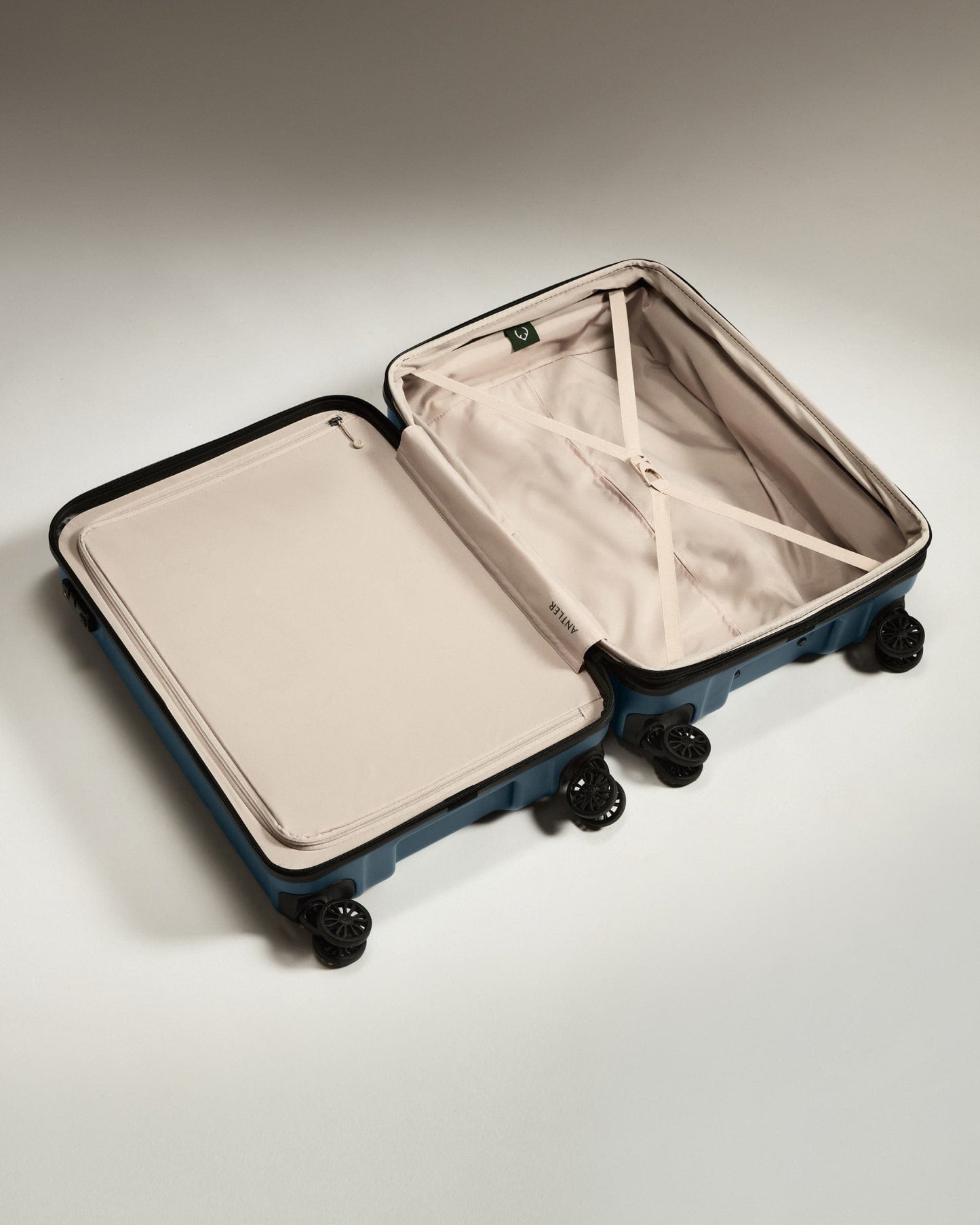 Medium Luggage in Blue Gray - Logo