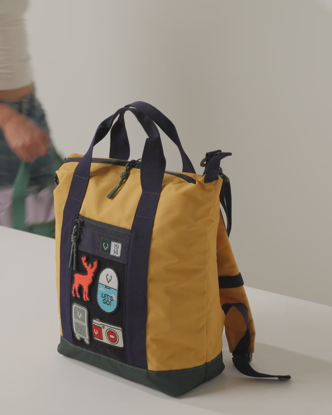 desktop video poster