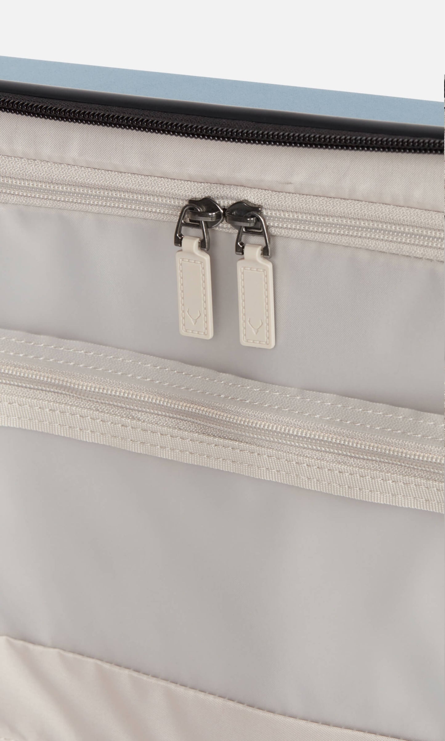 Clifton Carry-On in Ocean