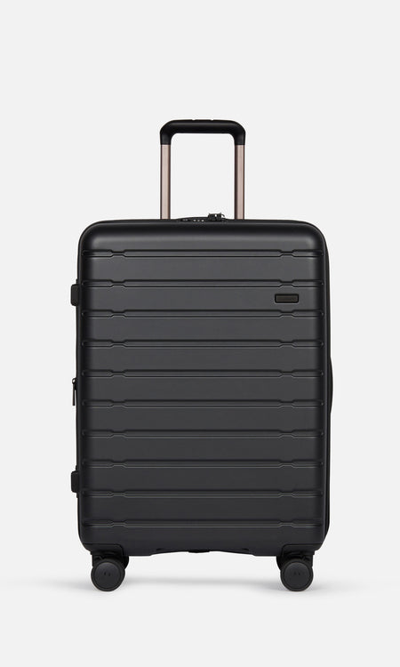 Stamford Medium in Black
